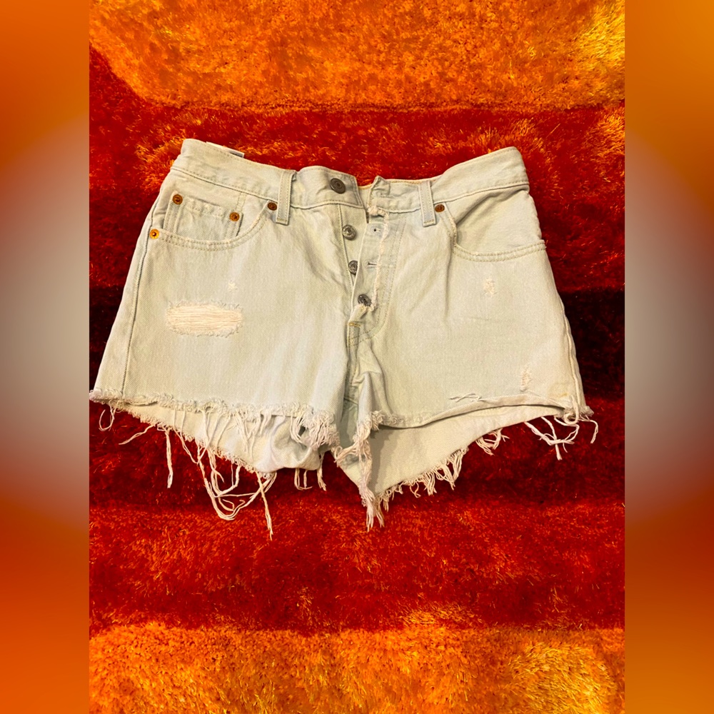 Size 25 Levi’s Jean Shorts